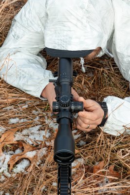 Vantage HD 30 SF 6-24x50 LR2 Dot belyst
